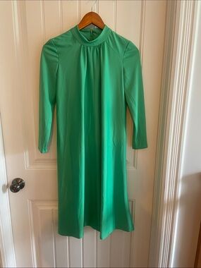 Vintage Green Mock-Neck Shift Dress